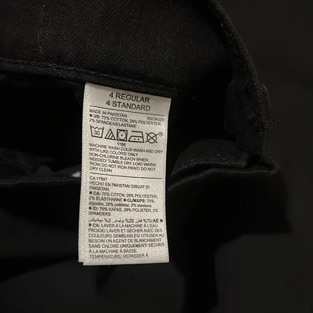 Old Navy black jeans - Picture 4 of 5